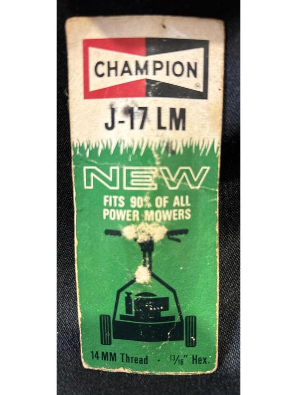 NEW NOS VTG Champion Lawn Mower Spark Plug J17 LM Collector's Item In Package